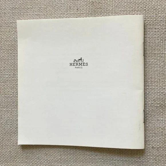 2 Hermès Scarf Le Carre - Book / Booklet / Catalog Spring 2009 and Fall 2010 - Picture 2 of 5